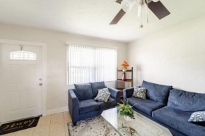 Cozy Coastal Paradise On Siesta Key 7 mins to beach